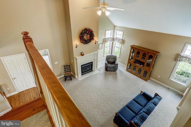 12 BUCKINGHAM LN, Gordonville, PA 17529