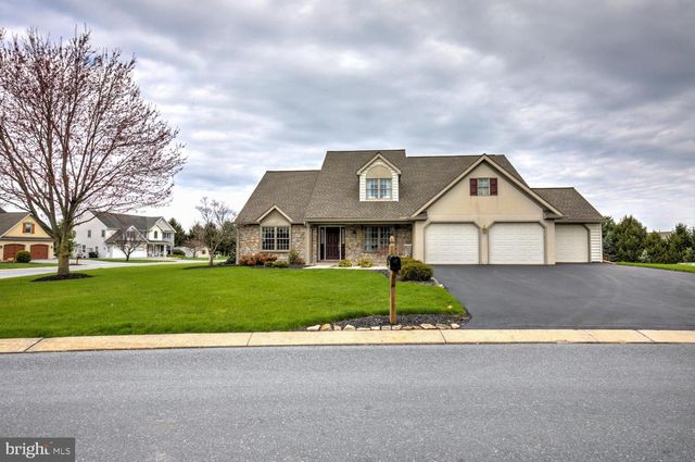 12 BUCKINGHAM LN, Gordonville, PA 17529