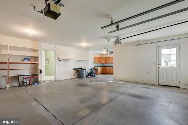 12 BUCKINGHAM LN, Gordonville, PA 17529
