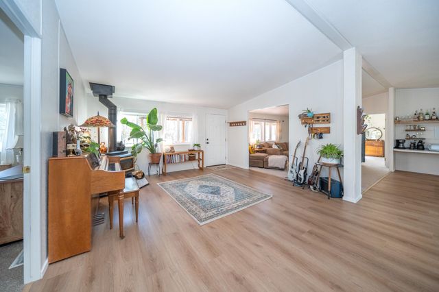 17414 S Malloy Prairie Rd, Cheney, WA 99004