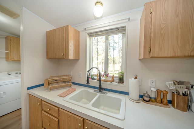 17414 S Malloy Prairie Rd, Cheney, WA 99004