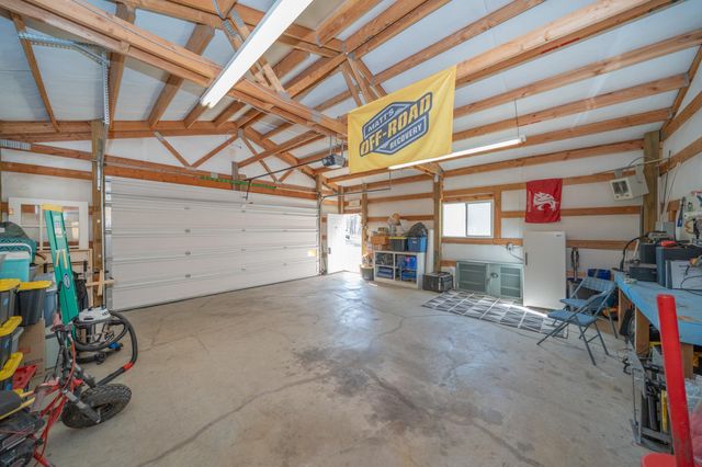 17414 S Malloy Prairie Rd, Cheney, WA 99004