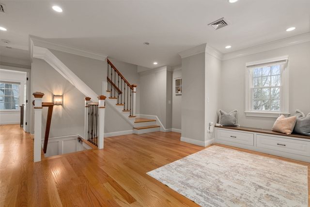 53 Chesterton Road, Wellesley, MA 02481