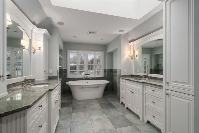 53 Chesterton Road, Wellesley, MA 02481