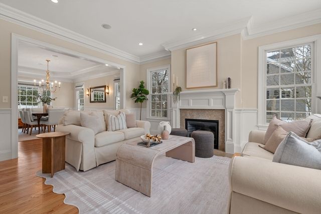 53 Chesterton Road, Wellesley, MA 02481