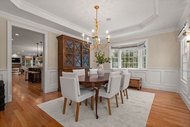 53 Chesterton Road, Wellesley, MA 02481