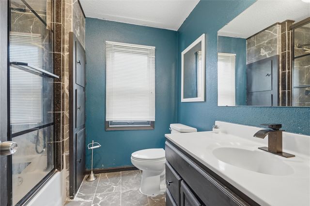 1024 D Avenue NW, Cedar Rapids, IA 52405