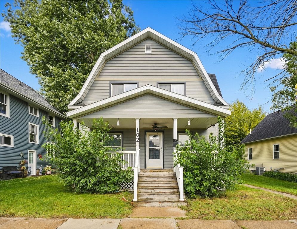 1024 D Avenue NW, Cedar Rapids, IA 52405