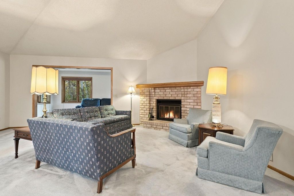 1053 Royal Court, Shoreview, MN 55126 — photo 4