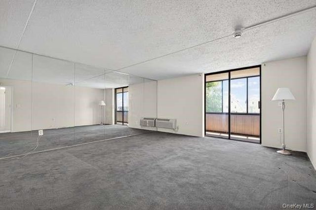 800 Willis Avenue 119, Albertson, NY 11507