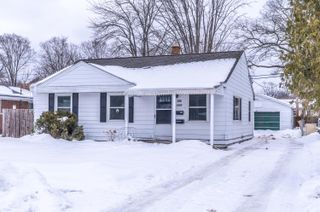 1060 Green Street, Muskegon City, MI 49442