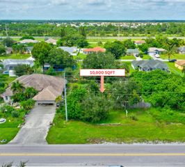 542 NW Bayshore Boulevard, Port St. Lucie, FL 34983