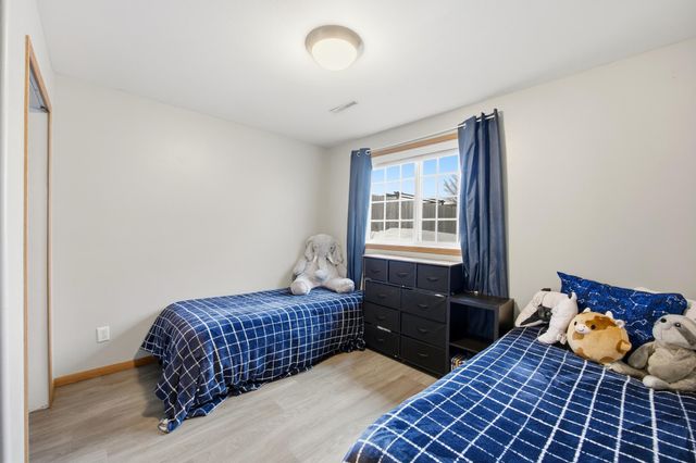 2344 59th Avenue S, Fargo, ND 58104