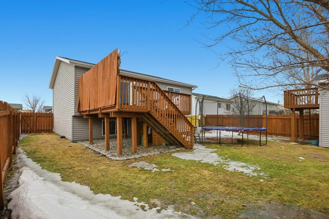 2344 59th Avenue S, Fargo, ND 58104