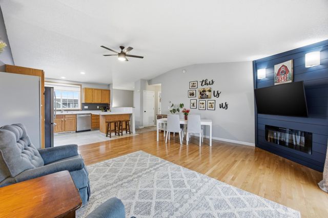 2344 59th Avenue S, Fargo, ND 58104