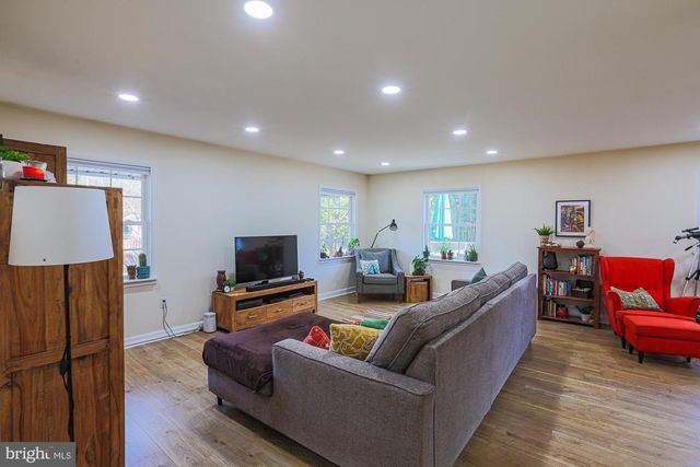 2919 STONYBROOK DR, Bowie, MD 20715