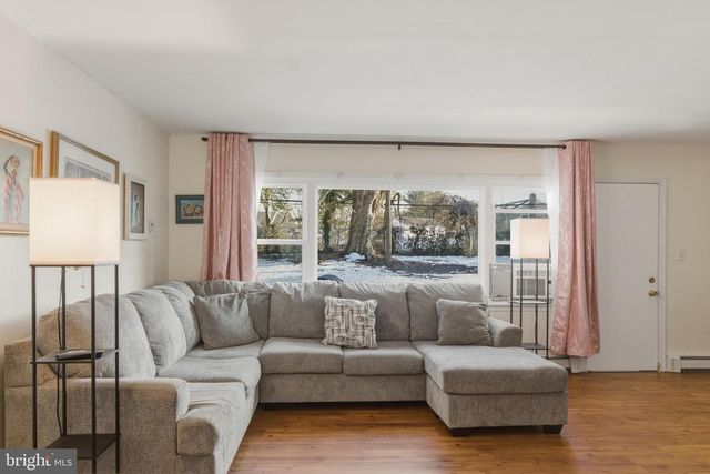 60 SHEFFIELD DR, Willingboro, NJ 08046