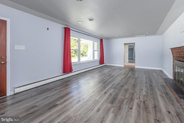 468 MCDEVITT DR, Gibbstown, NJ 08027