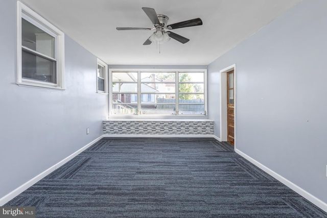 468 MCDEVITT DR, Gibbstown, NJ 08027