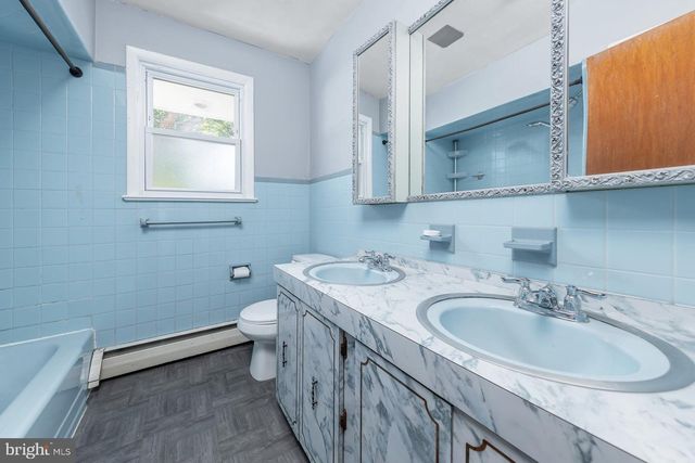 468 MCDEVITT DR, Gibbstown, NJ 08027