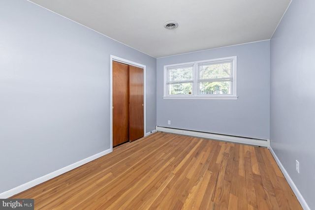 468 MCDEVITT DR, Gibbstown, NJ 08027