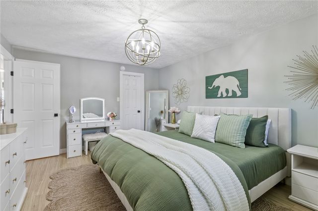 1845 Clayton 202, Perry Hilltop, PA 15214