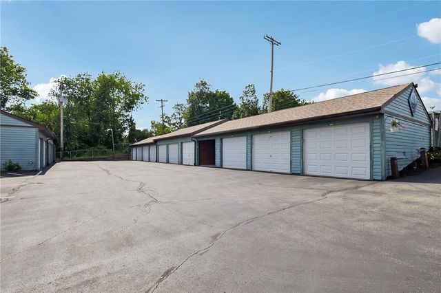 1845 Clayton 202, Perry Hilltop, PA 15214
