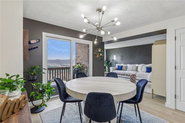1845 Clayton 202, Perry Hilltop, PA 15214