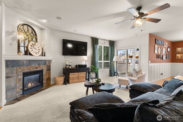 8421 153rd Street, Puyallup, WA 98375