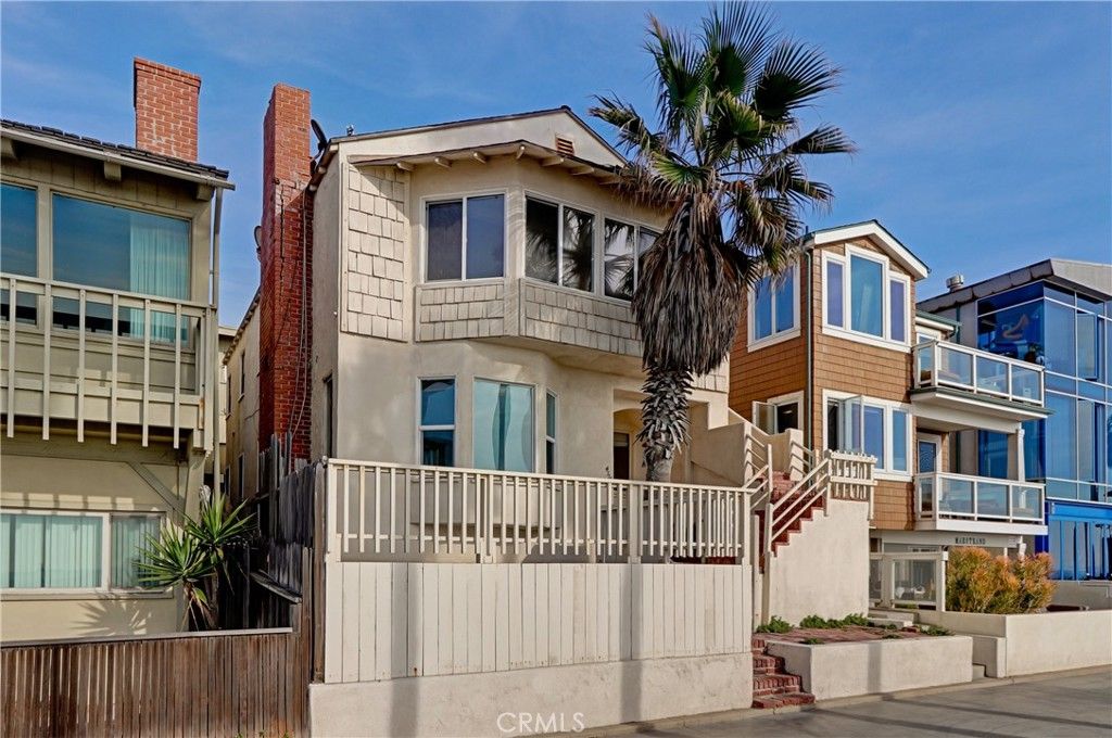 Image 1 of property listing at 4117 Ocean Drive, Manhattan Beach, CA 90266
