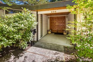 806 101st Avenue SE, Bellevue, WA 98004