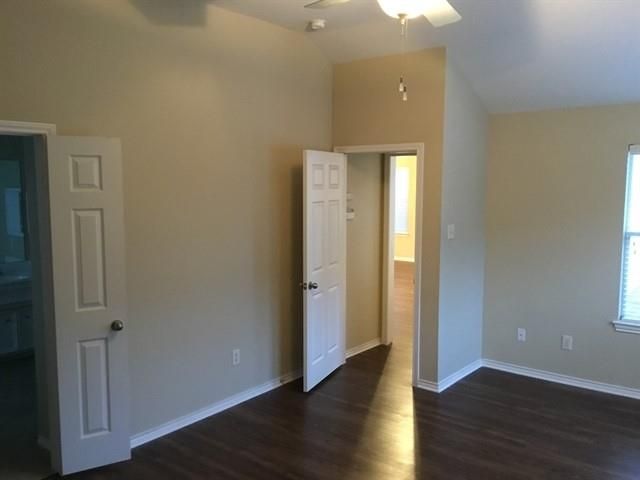 860 Rock Harbor Lane, League City, TX 77573