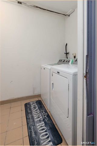 200 Yale Street 33B, Waterbury, CT 06704