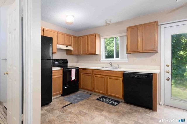 200 Yale Street 33B, Waterbury, CT 06704