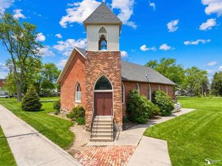 8450 Brown Street, Ottawa Lake, MI 49267