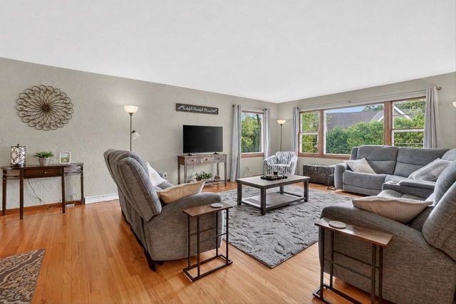 94 S Harmony Drive, Janesville, WI 53545