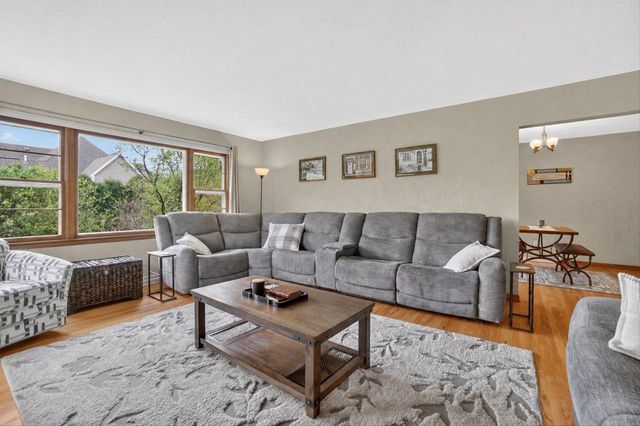 94 S Harmony Drive, Janesville, WI 53545