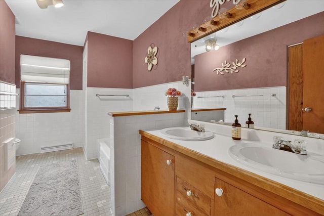 94 S Harmony Drive, Janesville, WI 53545
