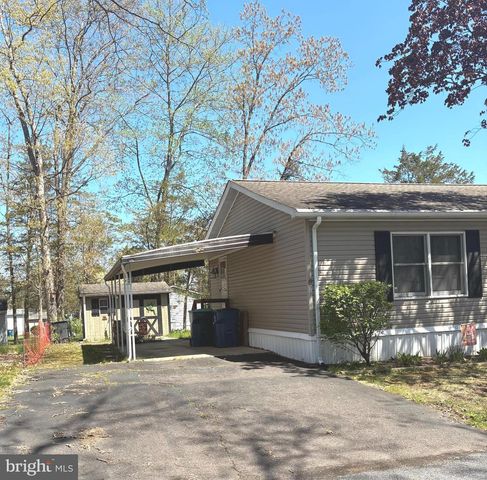 722 DOGWOOD DR, Green Lane, PA 18054