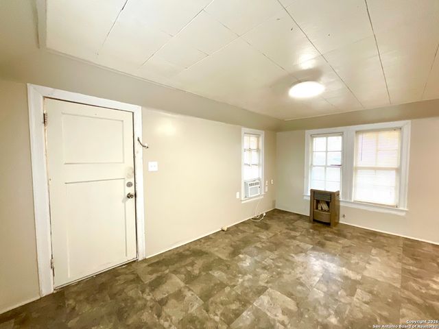 810 W Magnolia Ave Apt 3, San Antonio, TX 78212