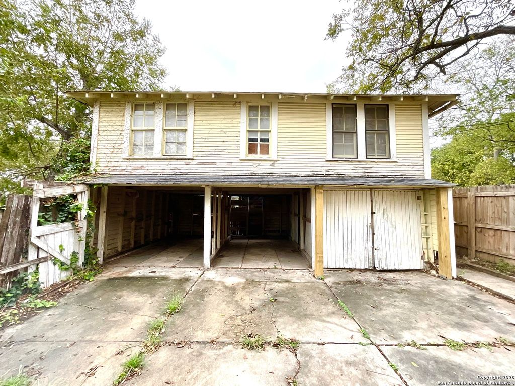 810 W Magnolia Ave Apt 3, San Antonio, TX 78212