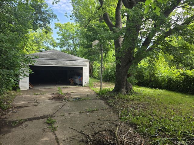 16435 Tacoma Street, Detroit, MI 48205