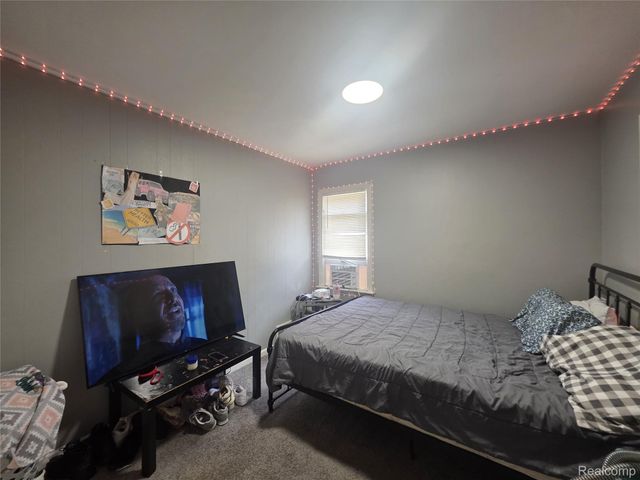 16435 Tacoma Street, Detroit, MI 48205