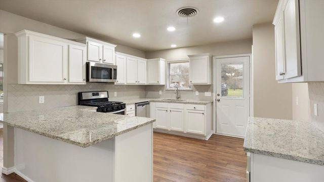 5229 Rutland Avenue, Fort Worth, TX 76133
