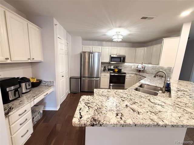 23202 Alexa Drive, Commerce Twp, MI 48390