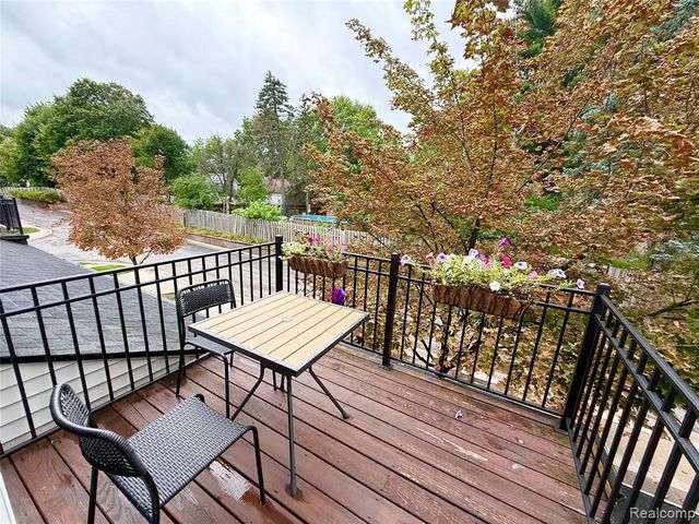 23202 Alexa Drive, Commerce Twp, MI 48390