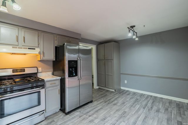 1818 Lindenwood Avenue, Fort Wayne, IN 46808