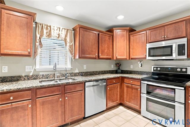 6401 Poplar Rd, New Kent, VA 23141