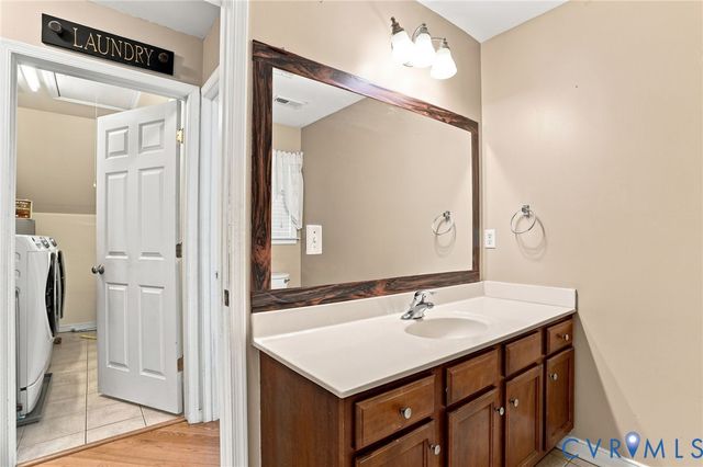 6401 Poplar Rd, New Kent, VA 23141