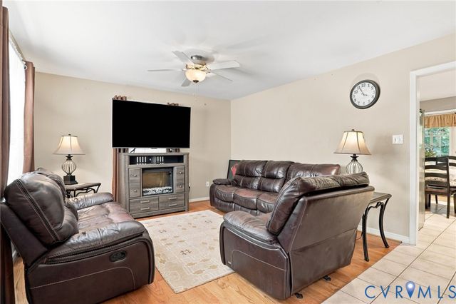 6401 Poplar Rd, New Kent, VA 23141